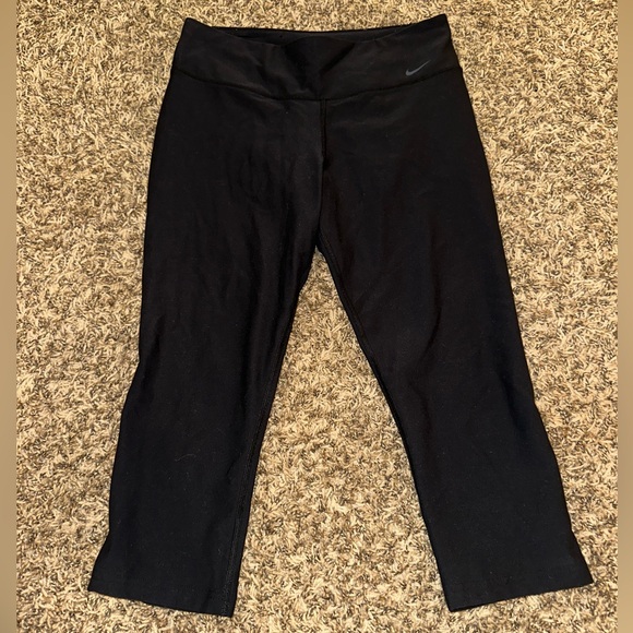Nike Pants - Nike Dri-FIT Capri Leggings